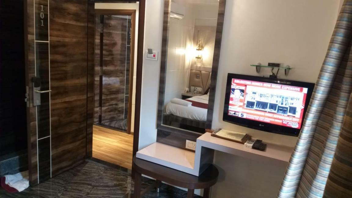 Hotel Sapna Marine Mumbai Luaran gambar